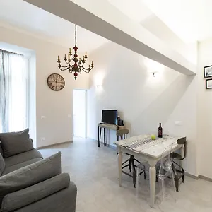 Apartment Lucia's